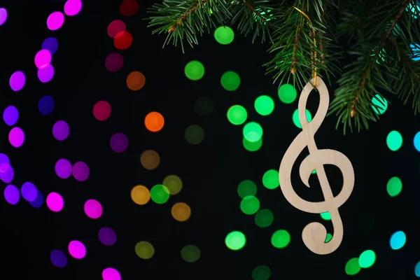 Nota Musical Madera Colgada Árbol Navidad Sobre Fondo Negro Con — Foto de Stock