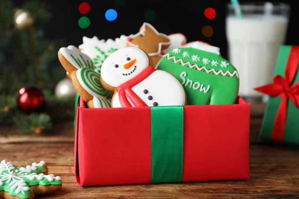 Biscuits Noël Savoureux Dans Une Boîte Cadeau Sur Une Table — Photo