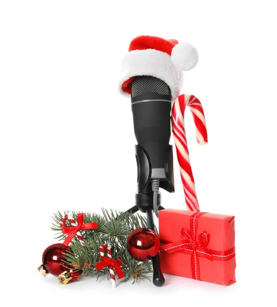 Mikrofon Kapeluszem Mikołaja Pudełko Prezentami Trzciny Cukrowej Świąteczny Wystrój Białym — Zdjęcie stockowe