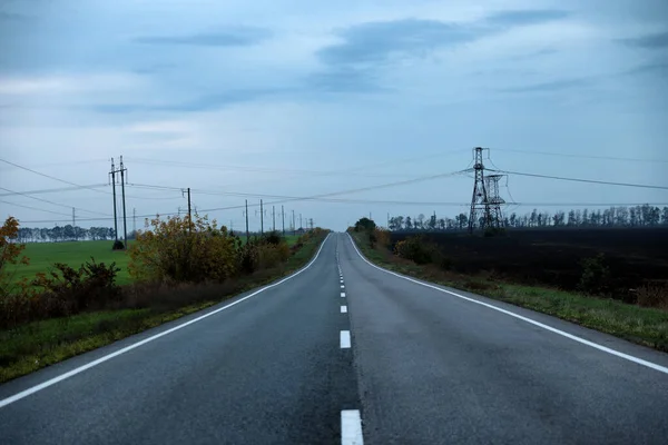 Bella Vista Dell Autostrada Asfaltata Senza Trasporto — Foto Stock