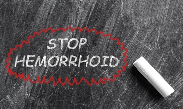 Шматок Білої Крейди Фраза Stop Hemorrhoid Написані Дошці — стокове фото