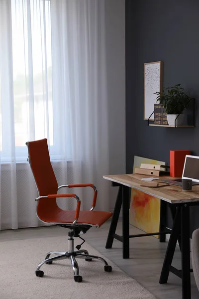 Posto Lavoro Moderno Con Comoda Sedia Interni Eleganti Home Office — Foto Stock