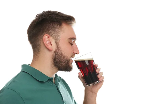 Hombre Guapo Con Kvass Frío Sobre Fondo Blanco Bebida Tradicional — Foto de Stock