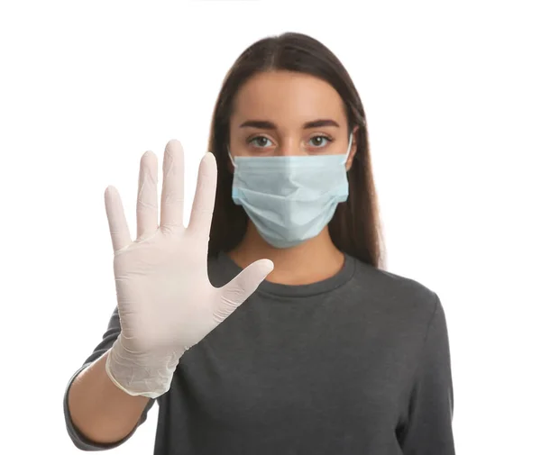 Kvinna Skyddande Ansiktsmask Och Medicinska Handskar Visar Stopp Gest Mot — Stockfoto