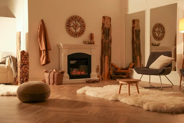 Güzel Bir Oturma Odası Manzarası Şömineli Mekan — Stok fotoğraf