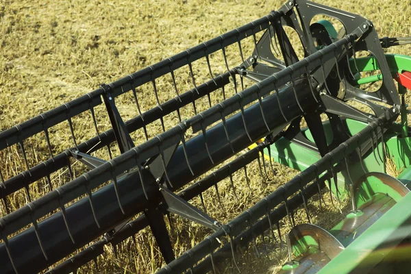 Moderne Mähdrescher Der Landwirtschaft Nahaufnahme Der Rolle — Stockfoto