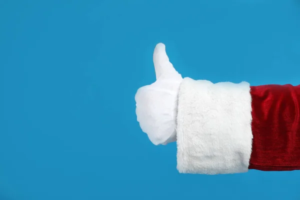 Santa Claus Mostrando Pulgar Hacia Arriba Sobre Fondo Azul Primer —  Fotos de Stock