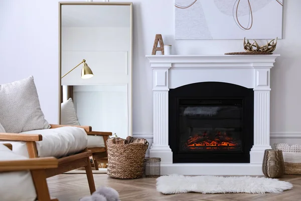 Bel Intérieur Salon Avec Cheminée Fauteuils — Photo