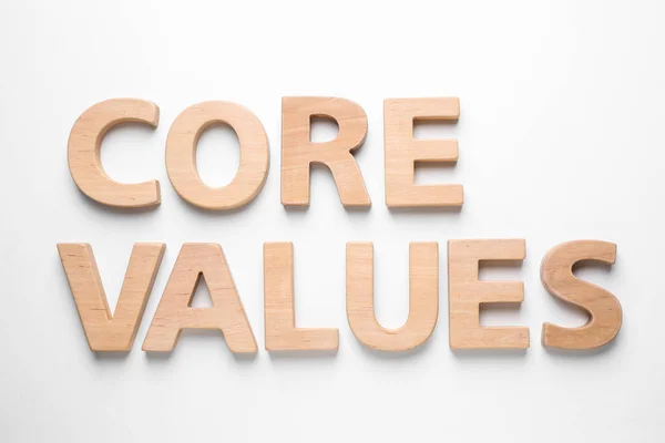 Φράσεις Core Values Από Ξύλινα Γράμματα Λευκό Φόντο Πάνω Όψη — Φωτογραφία Αρχείου