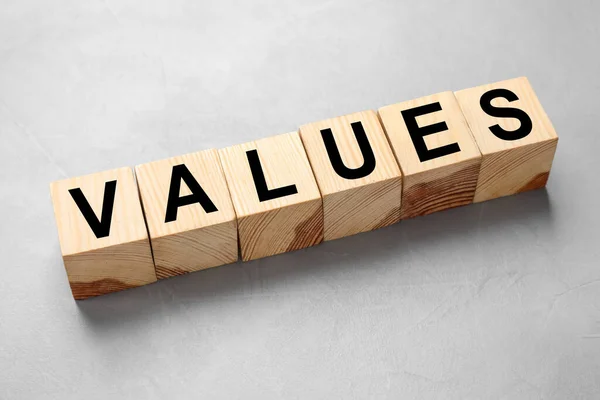 Cubos Con Palabra Valores Sobre Fondo Gris — Foto de Stock