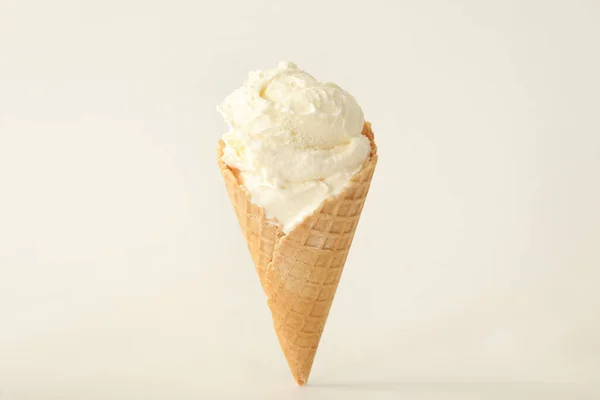 Delicioso Helado Cono Gofre Sobre Fondo Blanco — Foto de Stock