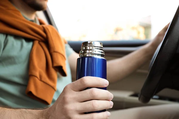 Man Thermos Driving Car Closeup View — Stock Photo, Image