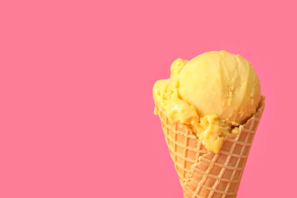 Delicious Yellow Ice Cream Waffle Cone Pink Background Closeup Space — Stock Photo, Image