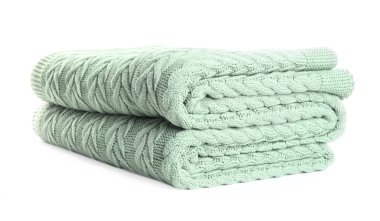 Beyaz arkaplanda hafif ekose örgü