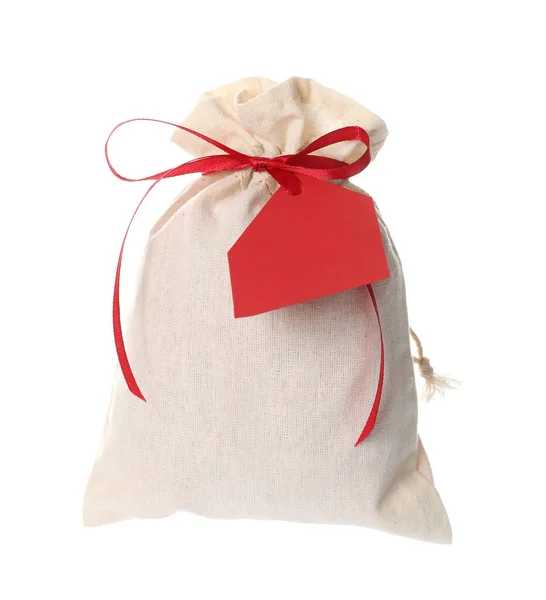 红色缎带和白色空白红色标签的小包 圣诞来临日历 — 图库照片
