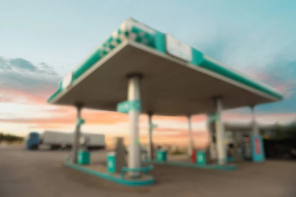 Vista Borrosa Moderna Estación Servicio Gas Junto Carretera —  Fotos de Stock