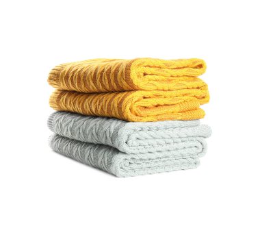 Beyaz arka planda farklı stil örülmüş ekoseler