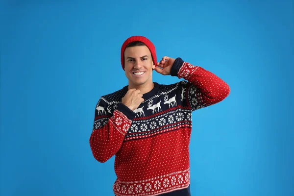 Handsome Man Christmas Sweater Hat Blue Background — Stock Photo, Image