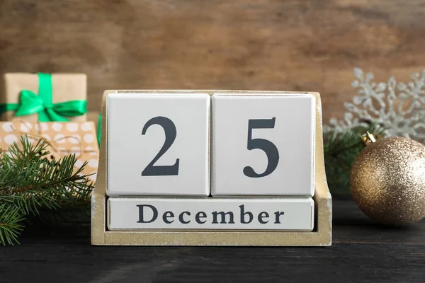 Block Calendar Festive Decor Black Wooden Table Christmas Countdown — Stock Photo, Image
