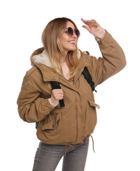 Beyaz Arka Planda Sırt Çantalı Bir Kadın Kış Yolculuğu — Stok fotoğraf