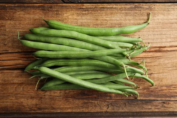 Frische Grüne Bohnen Auf Holztisch Flach Gelegt — Stockfoto