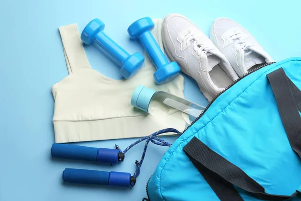 Composition Gym Bag Sports Items Light Blue Background View — Stock Photo, Image