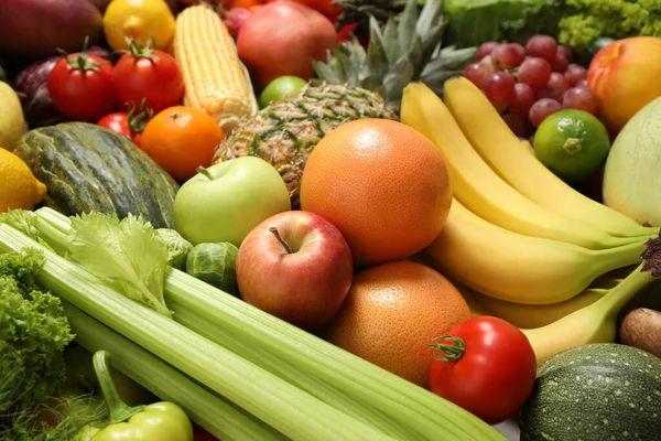 Sortiment Ekologiska Färska Frukter Och Grönsaker Som Bakgrund Närbild — Stockfoto