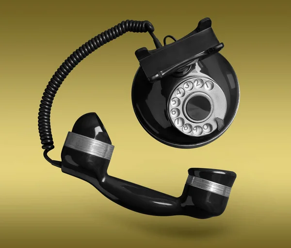 Vintage Czarny Kabel Telefon Latający Powietrzu Tle Koloru — Zdjęcie stockowe