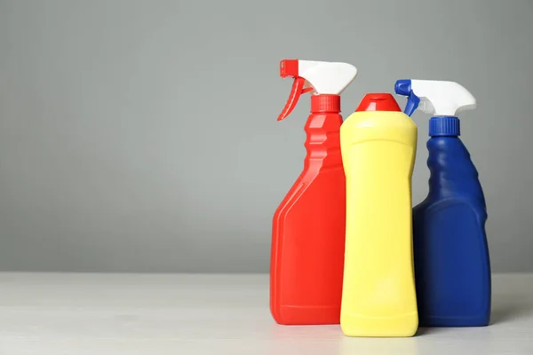 Different Cleaning Products Light Table Space Text — Stock Photo, Image