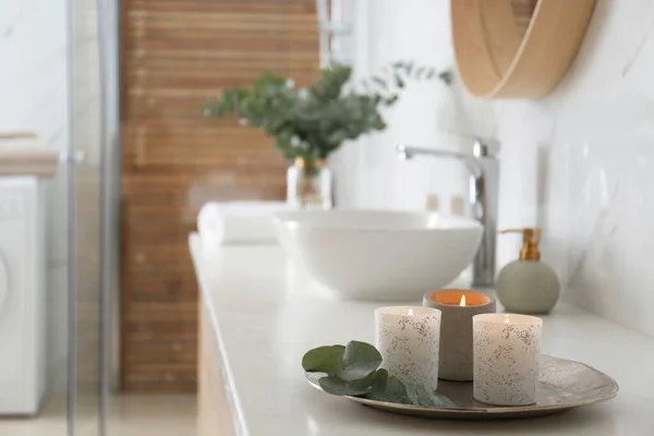 Tray Eucalyptus Leaves Burning Candles Countertop Bathroom — Stock Photo, Image