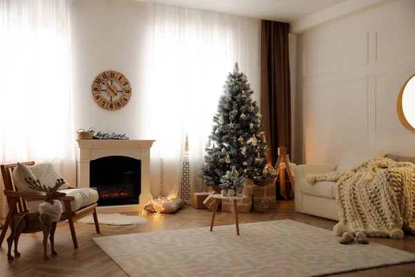 Beautiful Living Room Interior Decorated Christmas Tree Modern Fireplace — Stock Photo, Image