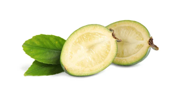 Snijd Feijoa Met Bladeren Witte Achtergrond — Stockfoto