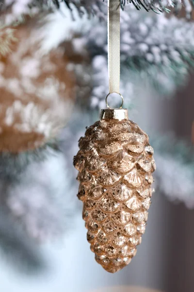 Árbol Navidad Decorado Con Adornos Navideños Primer Plano — Foto de Stock