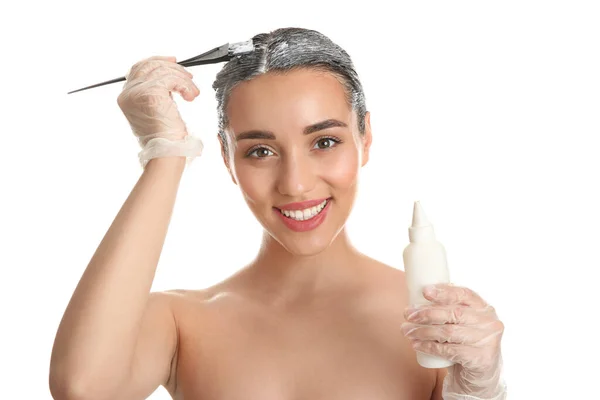 Young Woman Applying Dye Hairs White Background — Stock Photo, Image