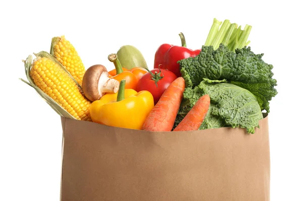 Légumes Frais Dans Sac Provisions Papier Sur Fond Blanc — Photo