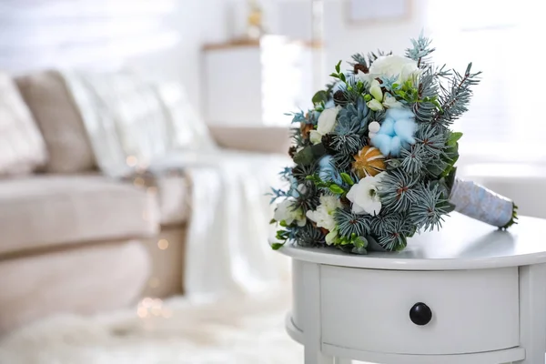 Prachtige Bruiloft Winter Boeket Witte Tafel Binnen Ruimte Voor Tekst — Stockfoto