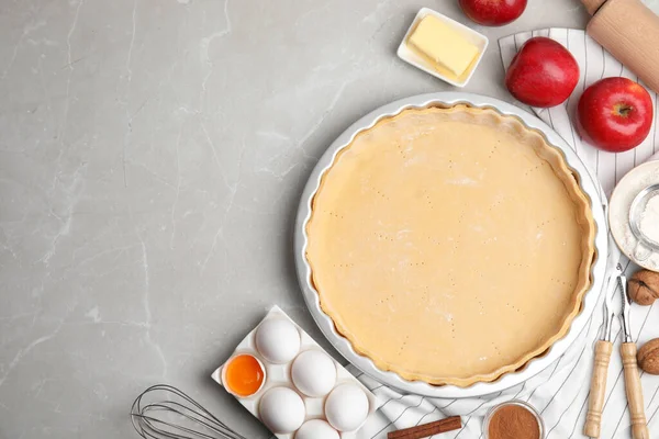 Pâte Crue Ingrédients Traditionnels Tarte Aux Pommes Anglaise Sur Une — Photo