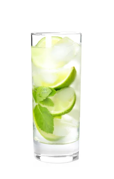 Köstlicher Mojito Glas Isoliert Auf Weiß — Stockfoto