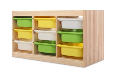 Boş ahşap raf ünitesi beyaz üzerine izole