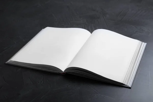 Libro Gris Abierto Sobre Mesa Negra Espacio Para Texto —  Fotos de Stock
