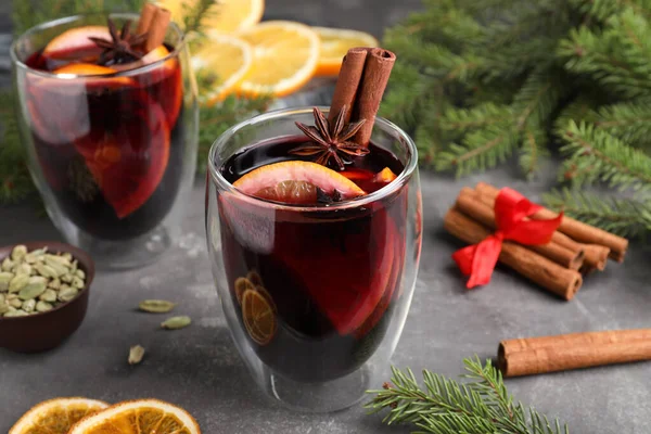 Aromatic Mulled Wine Ingredients Grey Table Closeup — Stock Photo, Image