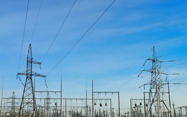 Subestación Eléctrica Moderna Aire Libre Día Soleado — Foto de Stock