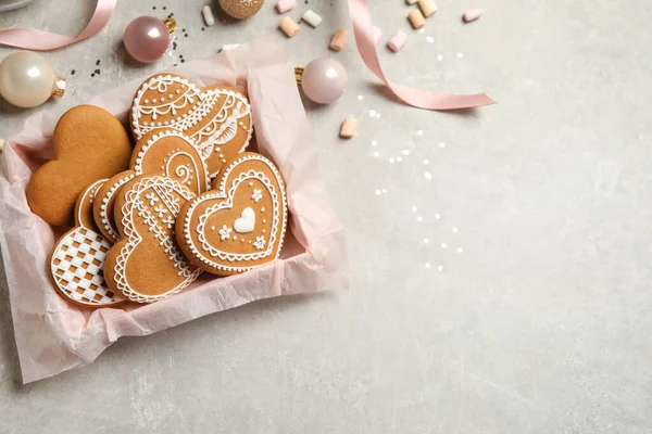 Tasty Heart Shaped Gingerbread Cookies Festive Decor Light Table Space — Stock Photo, Image