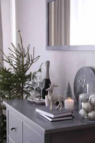 Bella Stanza Interna Decorata Natale Con Abete Vaso — Foto Stock