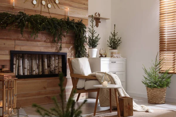 Mooie Kamer Ingericht Voor Kerstmis Met Potted Firs Interieur Ontwerp — Stockfoto