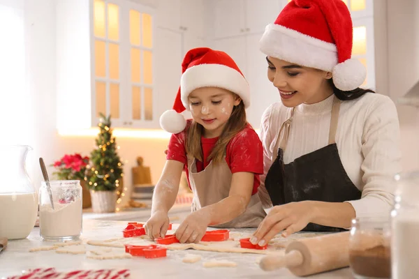 Mother Her Cute Little Daughter Making Christmas Cookies Kitchen — Stock Photo, Image