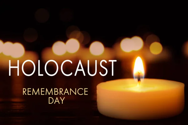 Internationale Holocaust Herdenkingsdag Brandende Kaars Zwarte Tafel Close — Stockfoto
