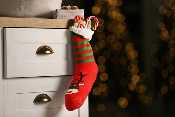 Strumpf Mit Geschenken Die Der Schublade Kinderzimmer Hängen Platz Für — Stockfoto