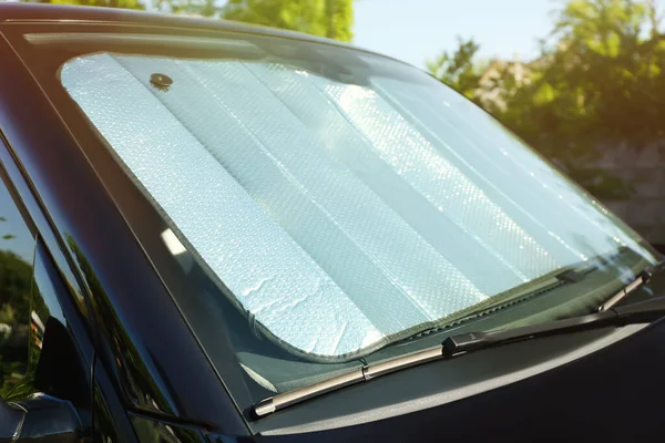 Sombra Solar Sob Pára Brisas Dentro Carro Close Protecção Térmica — Fotografia de Stock