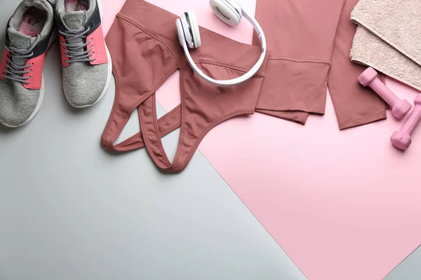 Platte Lay Compositie Met Sportkleding Uitrusting Kleur Achtergrond Ruimte Voor — Stockfoto